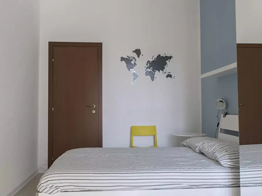 Immagine 3 di Camera in affitto  in Via Curtatone a Milano