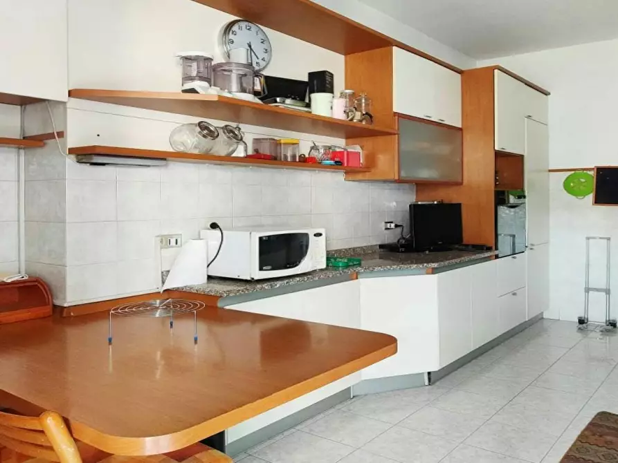 Immagine 8 di Camera in affitto  in Via Sant'Anatalone a Milano