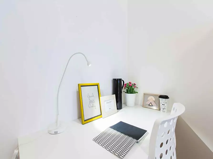 Immagine 1 di Camera in affitto  in Via Leone Tolstoi a Milano