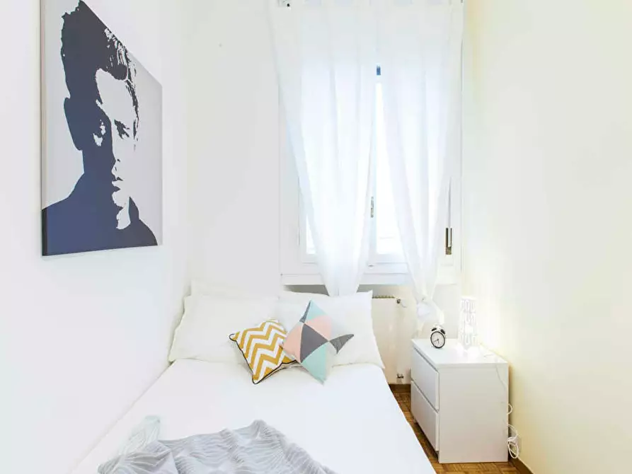 Immagine 1 di Camera in affitto  in Via Leone Tolstoi a Milano