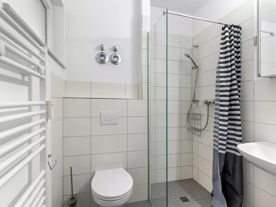 Immagine 10 di Appartamento in affitto  in Archibaldweg a Berlin