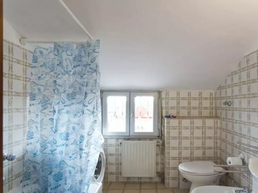 Immagine 8 di Camera in affitto  in Via Pietro Venino a Cologno Monzese