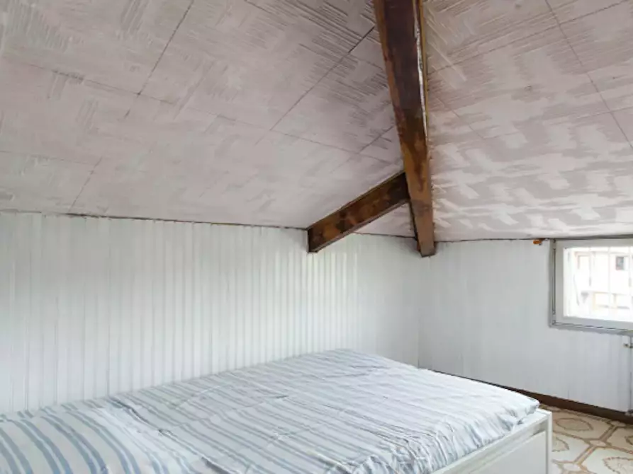 Immagine 2 di Camera in affitto  in Via Pietro Venino a Cologno Monzese