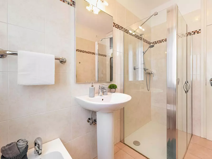 Immagine 7 di Camera in affitto  in Via Curzola a Padova