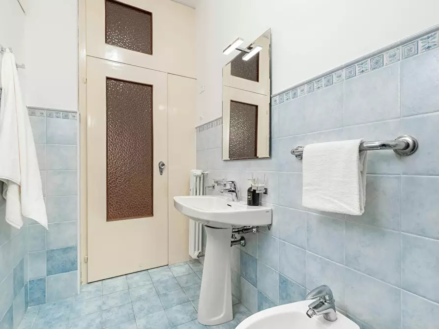 Immagine 5 di Camera in affitto  in Via Curzola a Padova