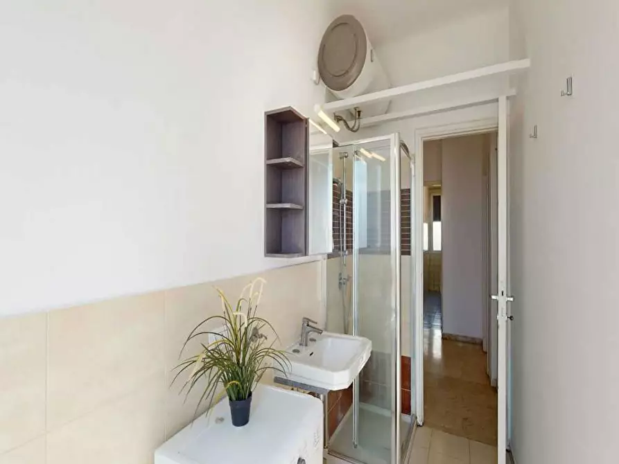 Immagine 10 di Camera in affitto  in Viale Brianza a Milano