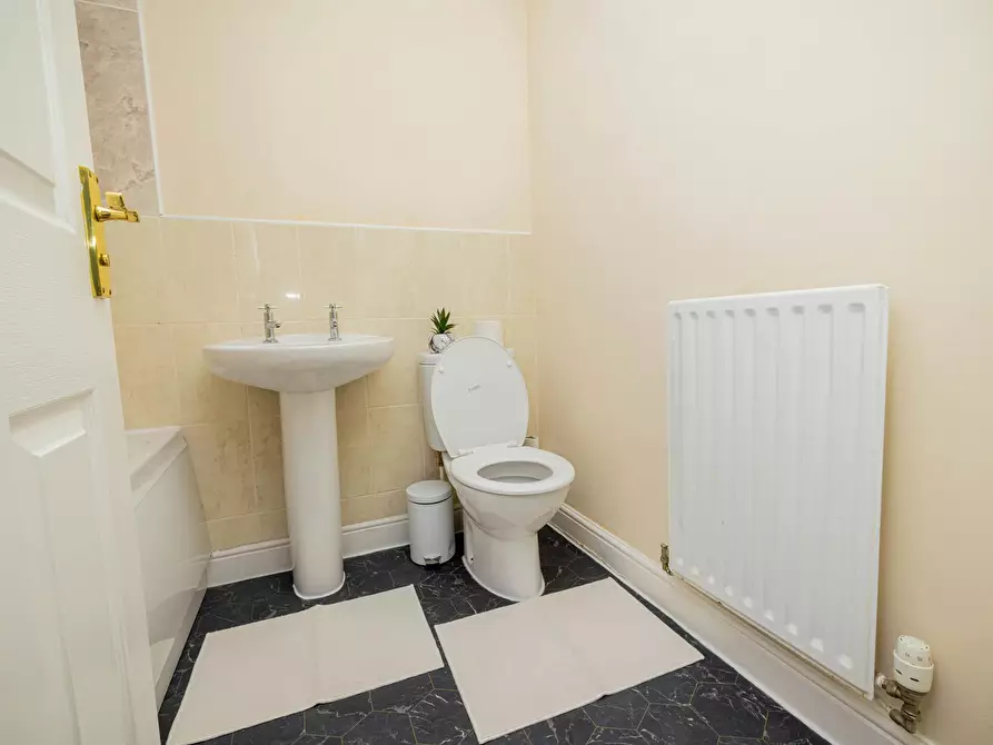 Immagine 7 di Casa indipendente in affitto  in Carlisle Close a Corby