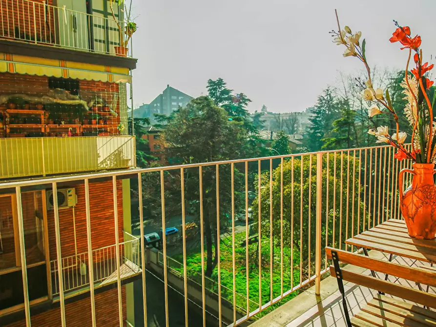 Immagine 5 di Appartamento in affitto  in Via Francesco Cavazza a Bologna