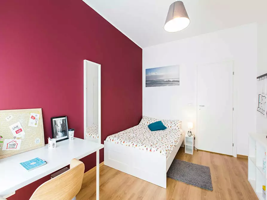 Immagine 2 di Camera in affitto  in Via Gallarate a Milano