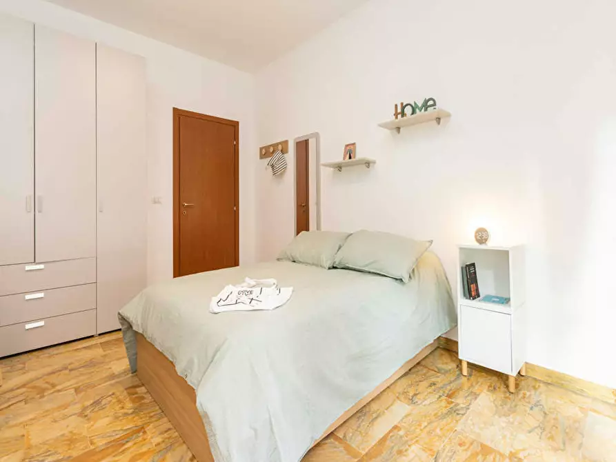 Immagine 6 di Camera in affitto  in Via Savona a Milano