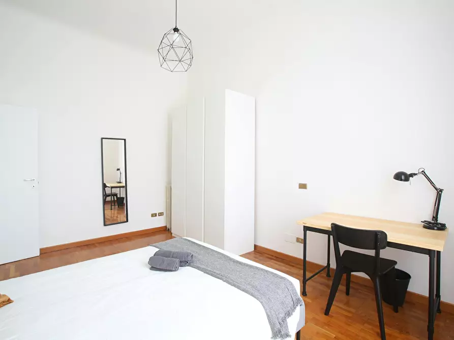 Immagine 4 di Camera in affitto  in Via Gustavo Modena a Milano