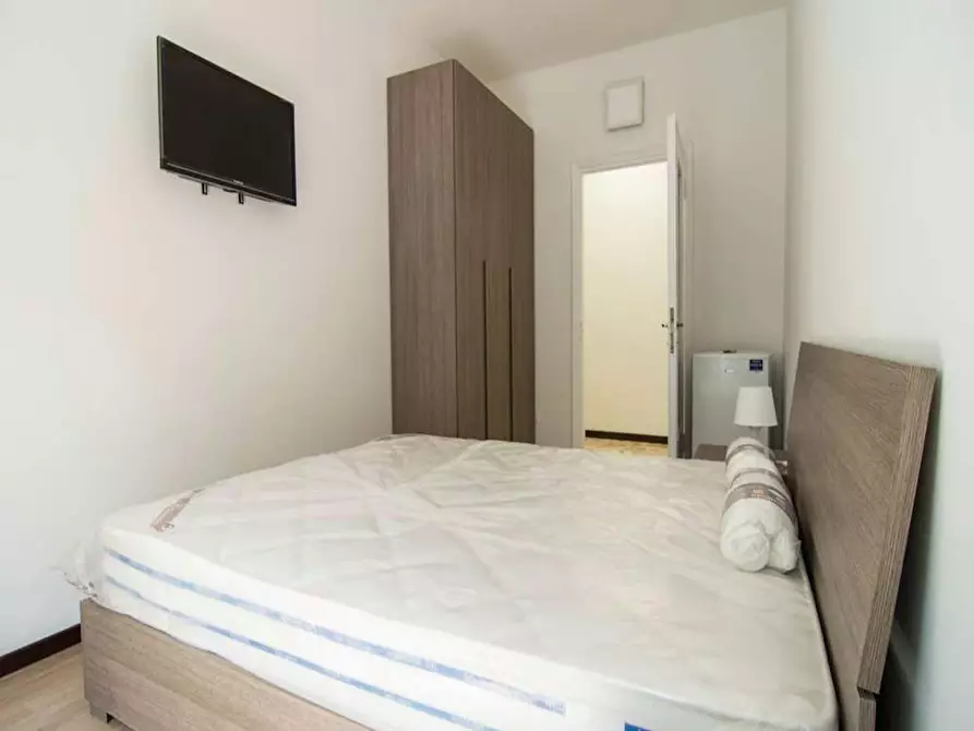 Immagine 5 di Camera in affitto  in Via Francesco Reina a Milano