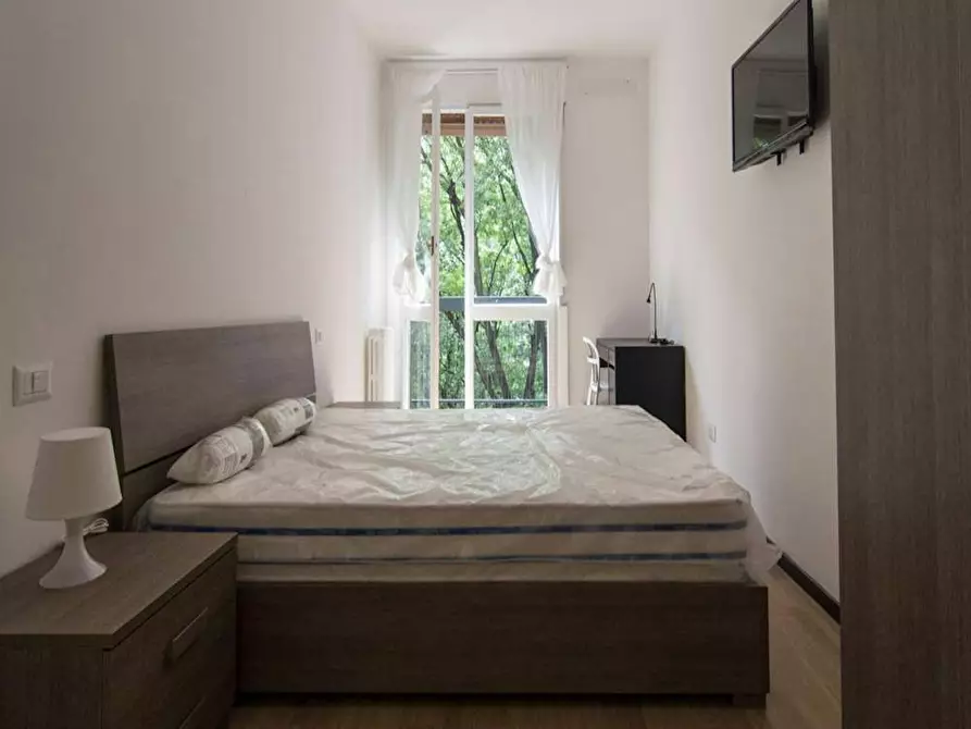 Immagine 1 di Camera in affitto  in Via Francesco Reina a Milano