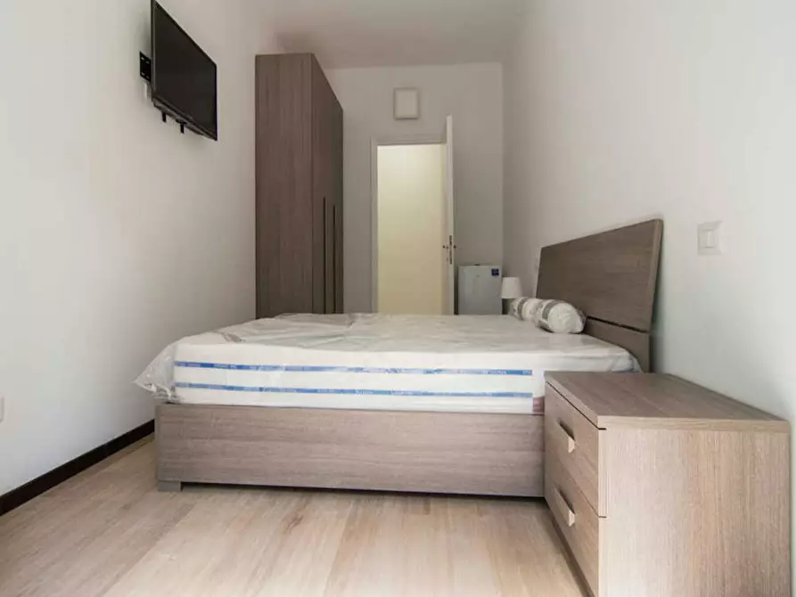 Immagine 1 di Camera in affitto  in Via Francesco Reina a Milano