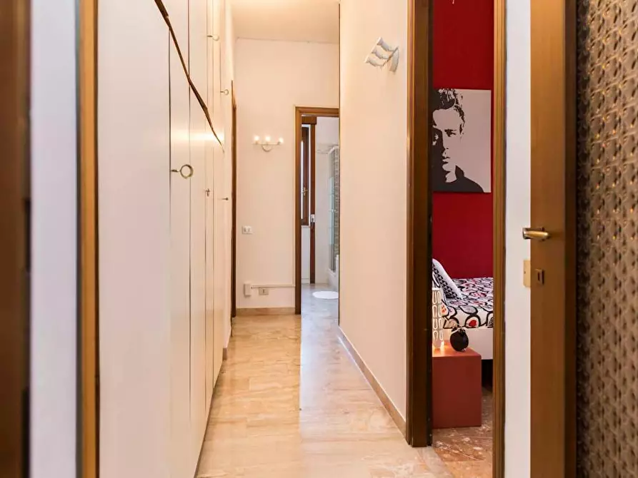 Immagine 10 di Camera in affitto  in Via Matteo Civitali a Milano