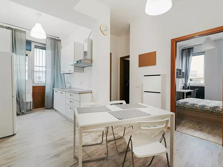 Immagine 9 di Camera in affitto  in Via Ernesto Breda a Milano