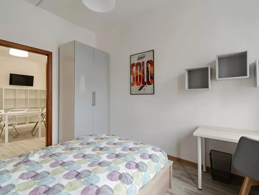 Immagine 1 di Camera in affitto  in Via Ernesto Breda a Milano