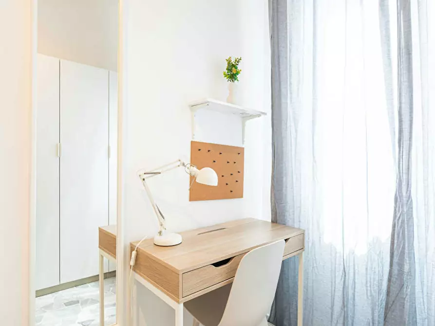 Immagine 8 di Camera in affitto  in Largo Cavalieri di Malta a Milano