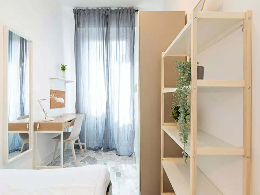 Immagine 3 di Camera in affitto  in Largo Cavalieri di Malta a Milano