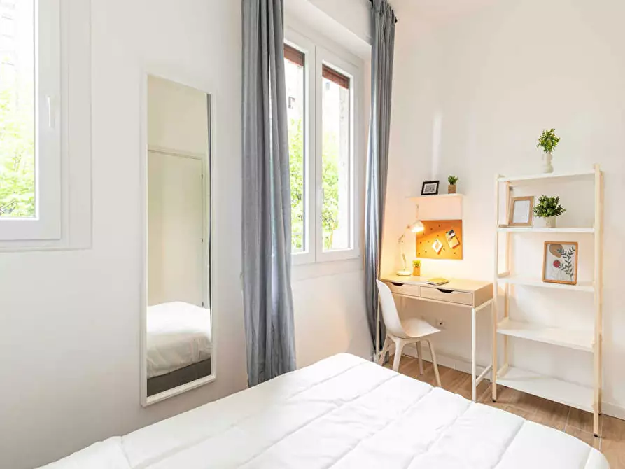 Immagine 5 di Camera in affitto  in Largo Cavalieri di Malta a Milano