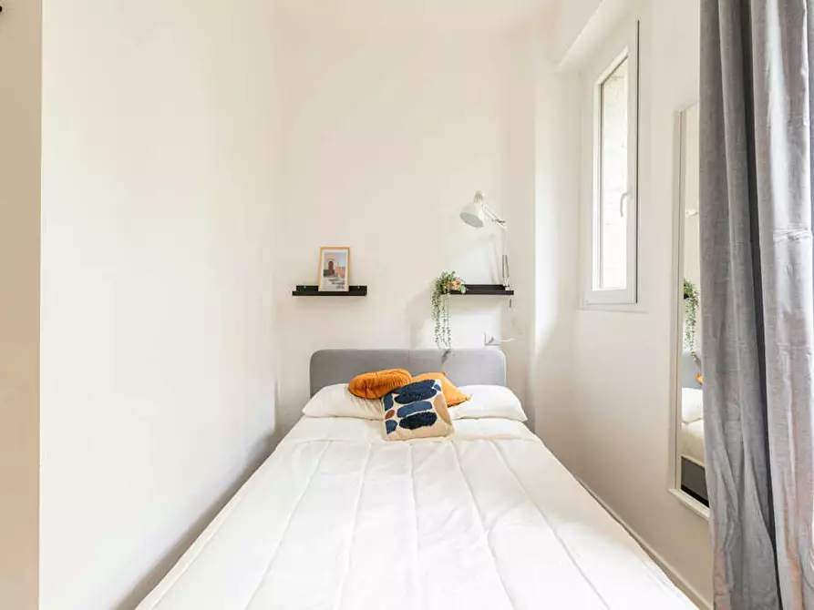 Immagine 3 di Camera in affitto  in Largo Cavalieri di Malta a Milano