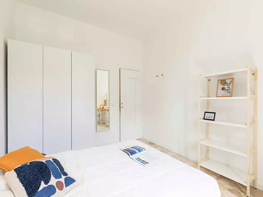 Immagine 5 di Camera in affitto  in Largo Cavalieri di Malta a Milano