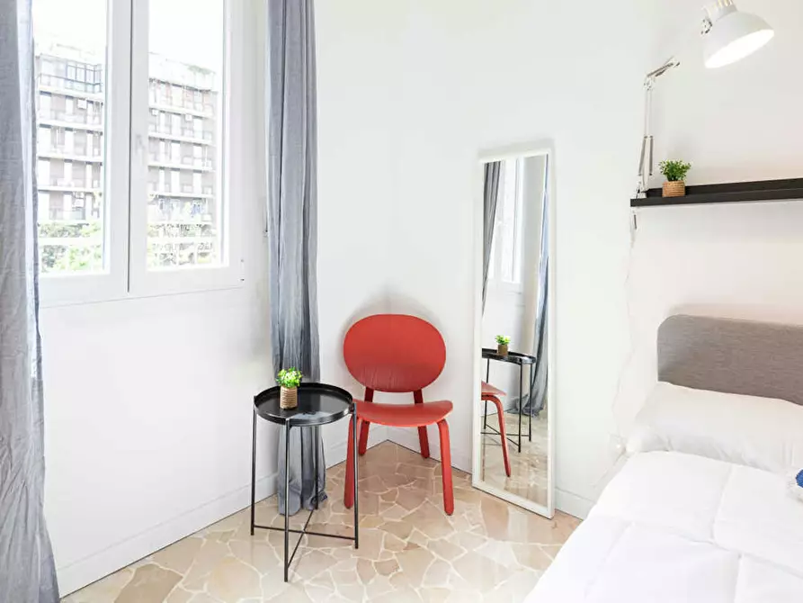 Immagine 6 di Camera in affitto  in Largo Cavalieri di Malta a Milano