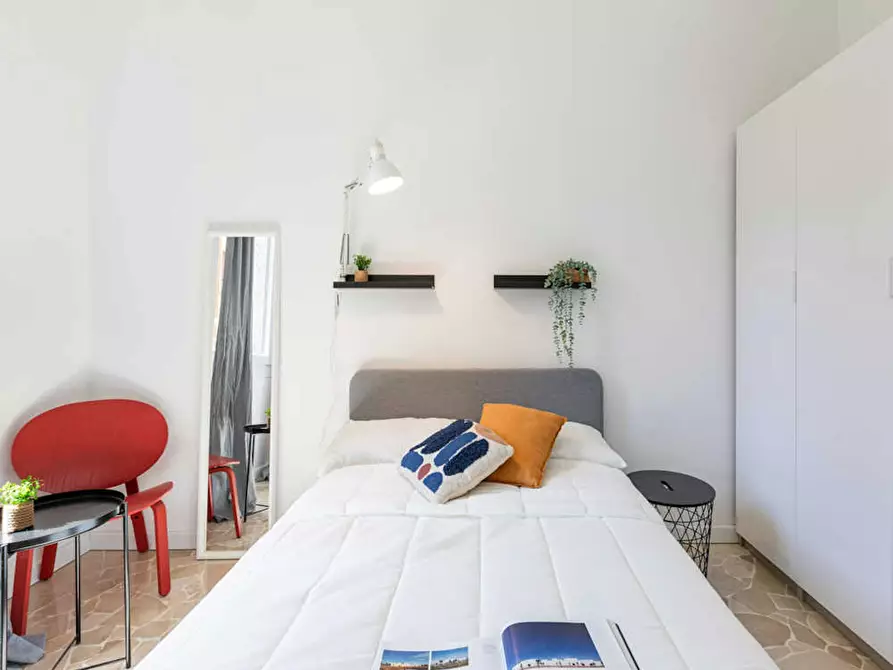 Immagine 1 di Camera in affitto  in Largo Cavalieri di Malta a Milano