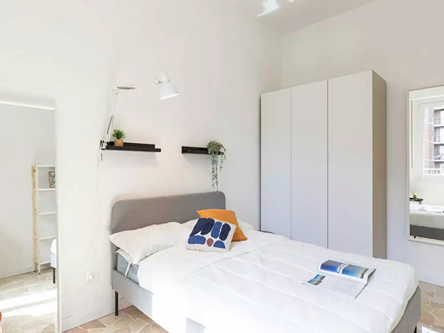 Immagine 3 di Camera in affitto  in Largo Cavalieri di Malta a Milano