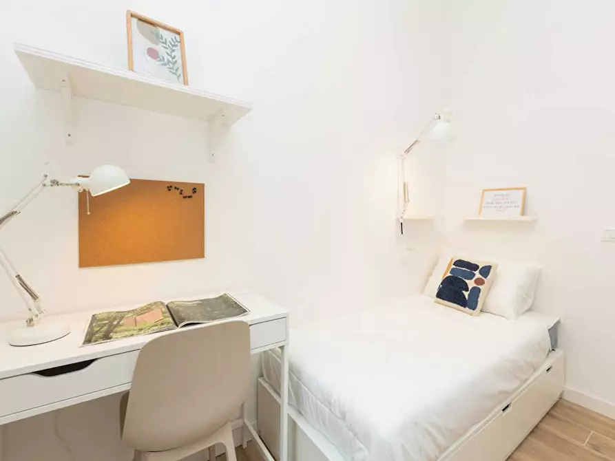 Immagine 1 di Camera in affitto  in Largo Cavalieri di Malta a Milano