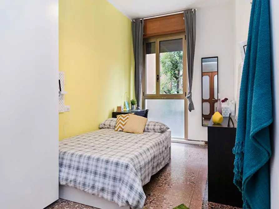 Immagine 3 di Camera in affitto  in Viale Giovanni Vicini a Bologna