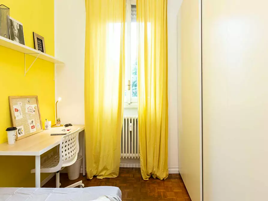 Immagine 2 di Camera in affitto  in Via Sulmona a Milano