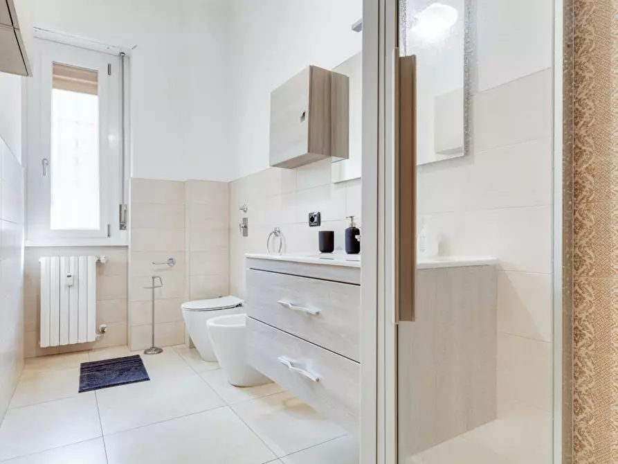 Immagine 6 di Camera in affitto  in Via Rembrandt a Milano