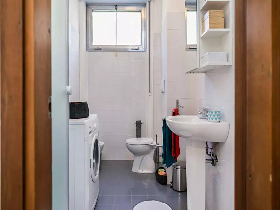 Immagine 8 di Camera in affitto  in Via Giuseppe Frua a Milano