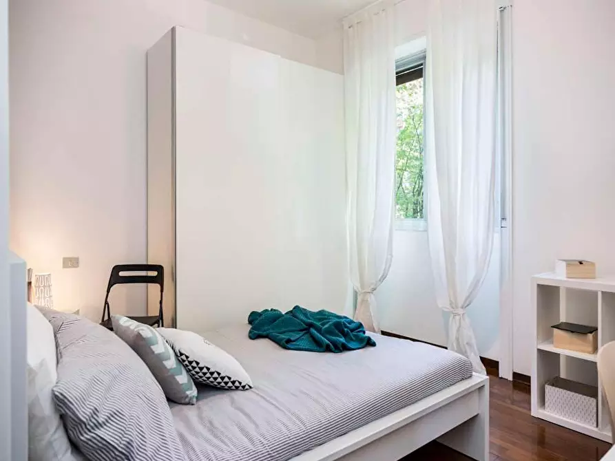 Immagine 5 di Camera in affitto  in Via Giuseppe Frua a Milano