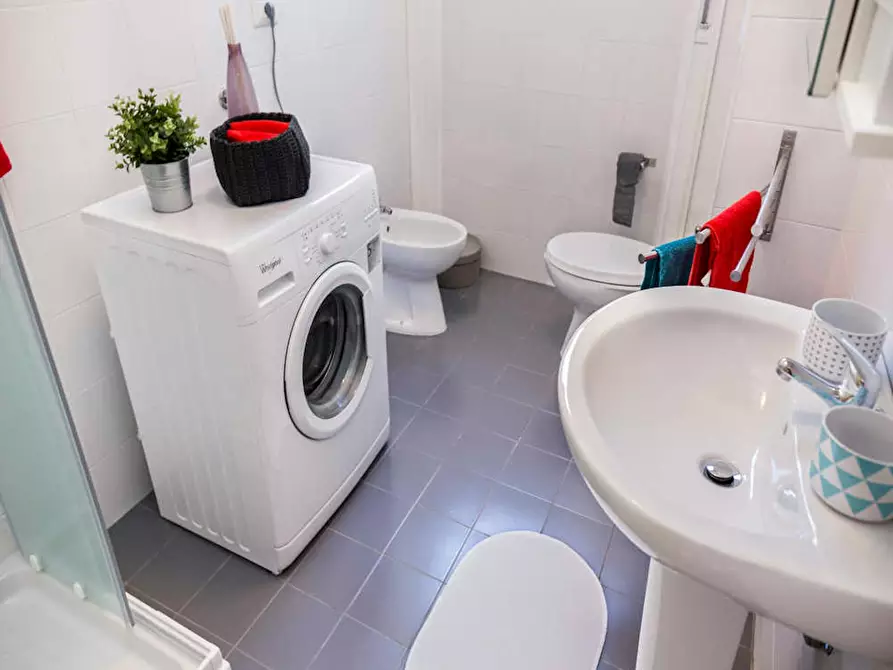 Immagine 9 di Camera in affitto  in Via Giuseppe Frua a Milano