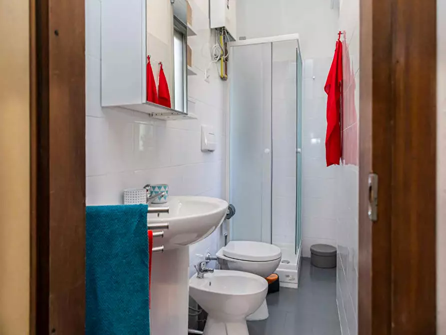 Immagine 10 di Camera in affitto  in Via Giuseppe Frua a Milano