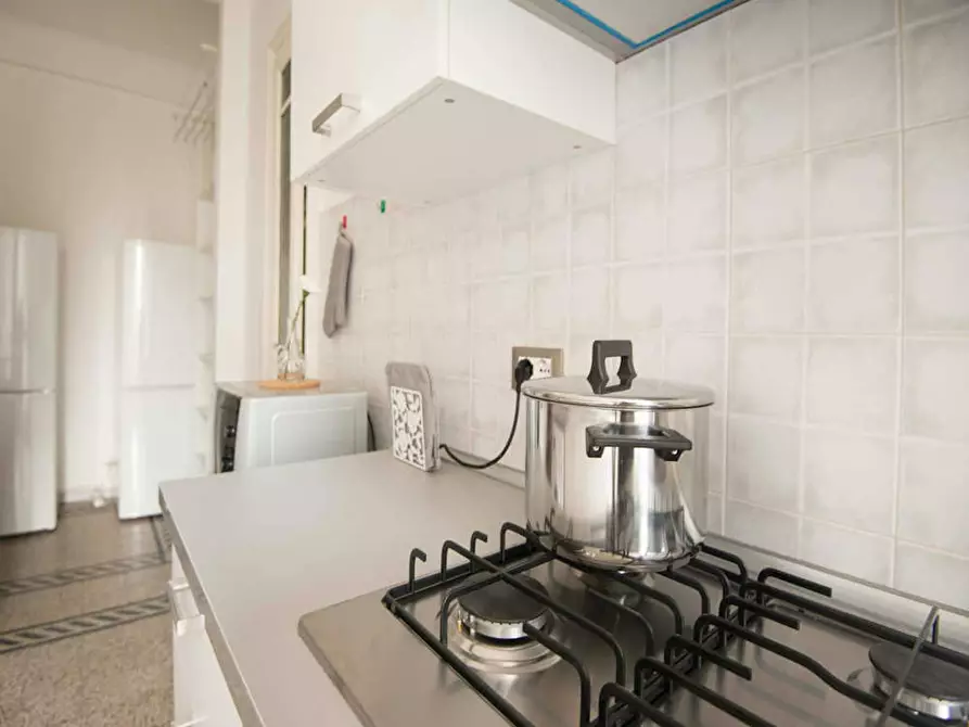 Immagine 10 di Camera in affitto  in Corso Re Umberto a Torino