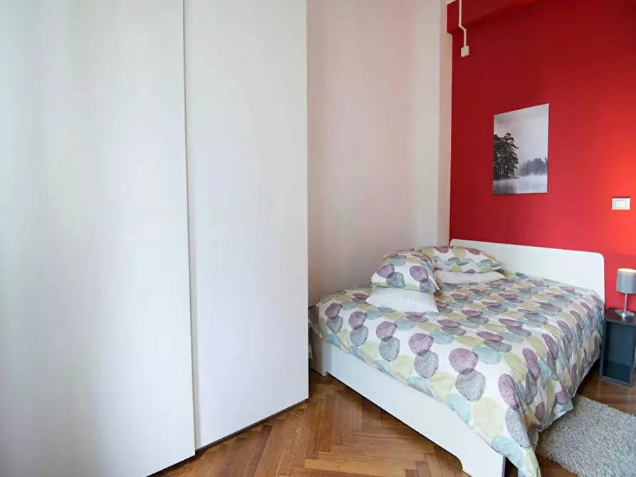 Immagine 5 di Camera in affitto  in Corso Re Umberto a Torino