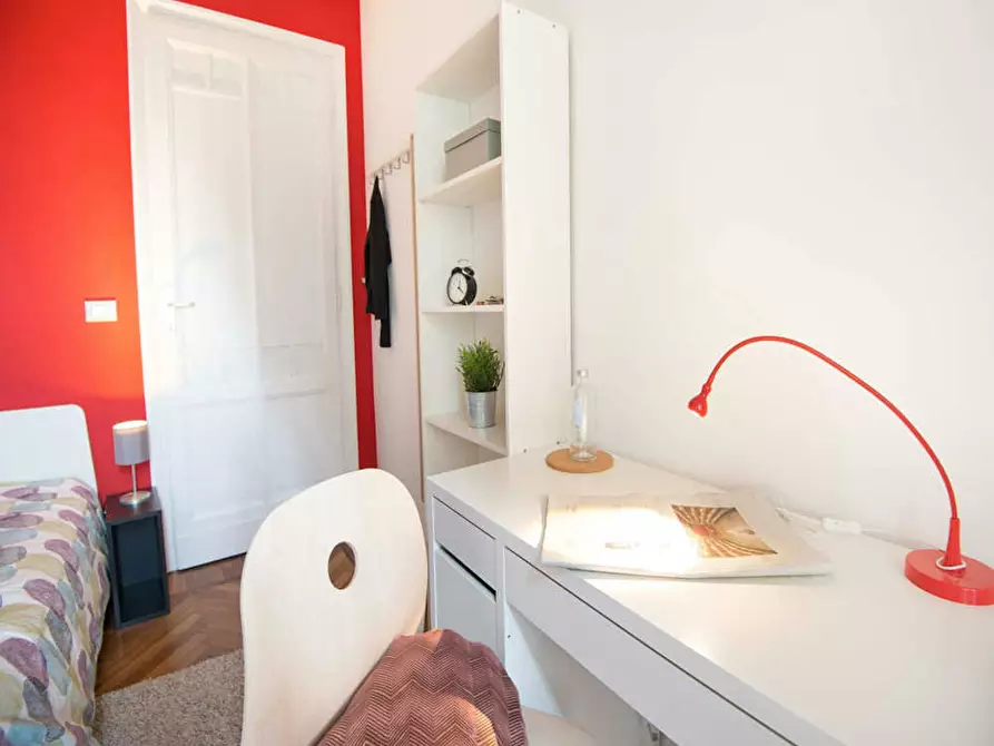 Immagine 3 di Camera in affitto  in Corso Re Umberto a Torino