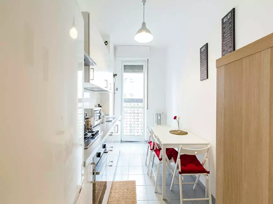 Immagine 9 di Camera in affitto  in Via dei Mandorli a Buccinasco