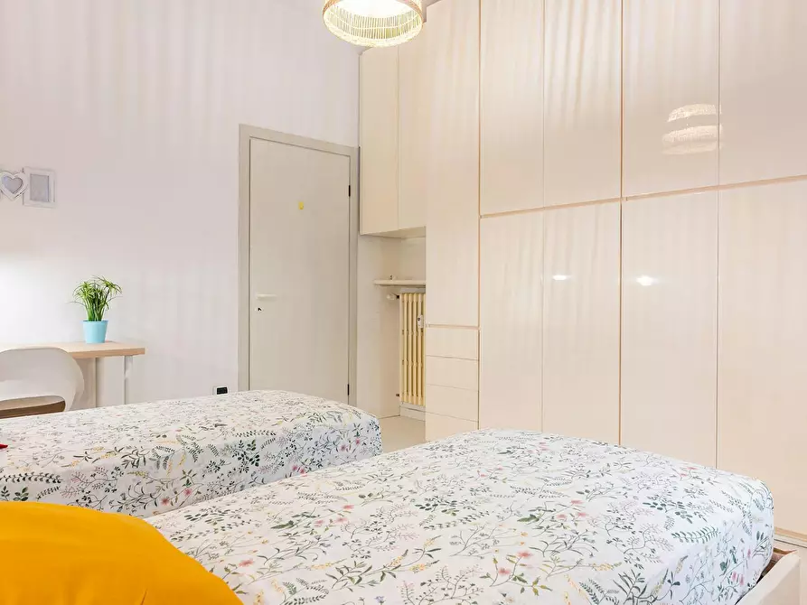 Immagine 9 di Camera condivisa in affitto  in Via Assietta a Milano