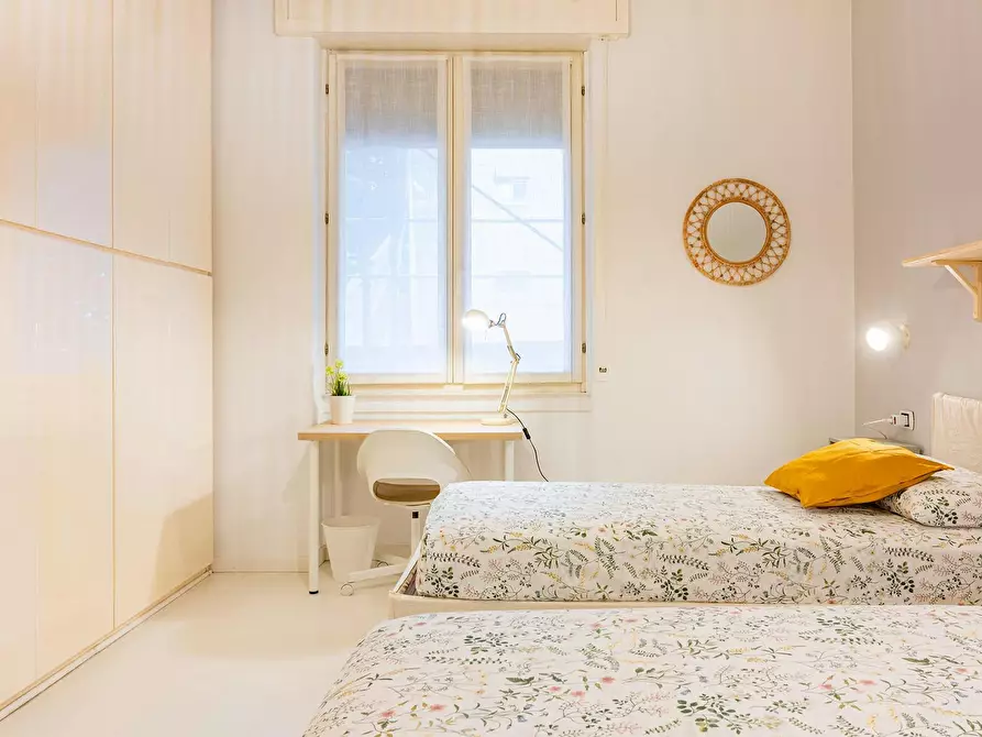 Immagine 6 di Camera condivisa in affitto  in Via Assietta a Milano