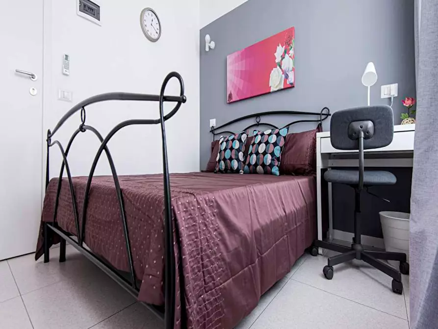 Immagine 2 di Camera in affitto  in Via Carlo Imbonati a Milano