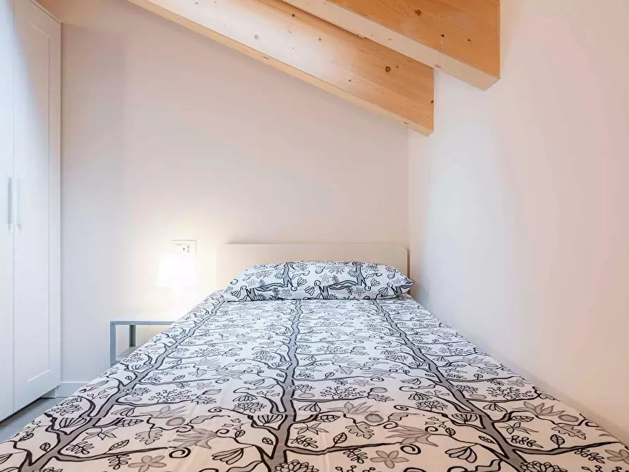 Immagine 4 di Camera condivisa in affitto  in Viale Monza a Milano