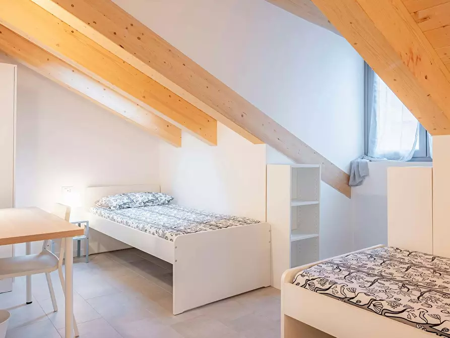 Immagine 1 di Camera condivisa in affitto  in Viale Monza a Milano