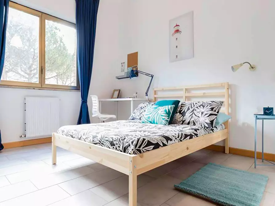 Immagine 8 di Camera in affitto  in Via Fiume delle Perle a Roma