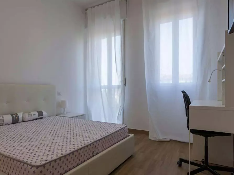 Immagine 2 di Camera in affitto  in Viale San Gimignano a Milano