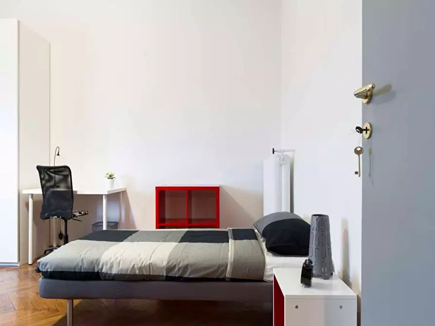 Immagine 9 di Camera in affitto  in Viale Giovanni da Cermenate a Milano