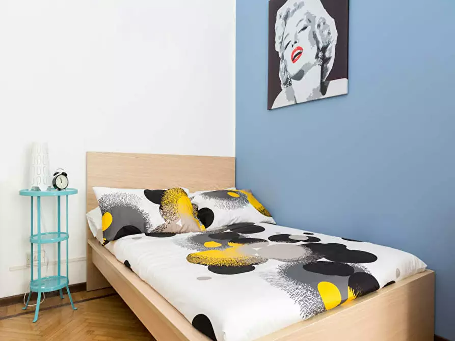 Immagine 1 di Camera in affitto  in Via Andrea Costa a Milano